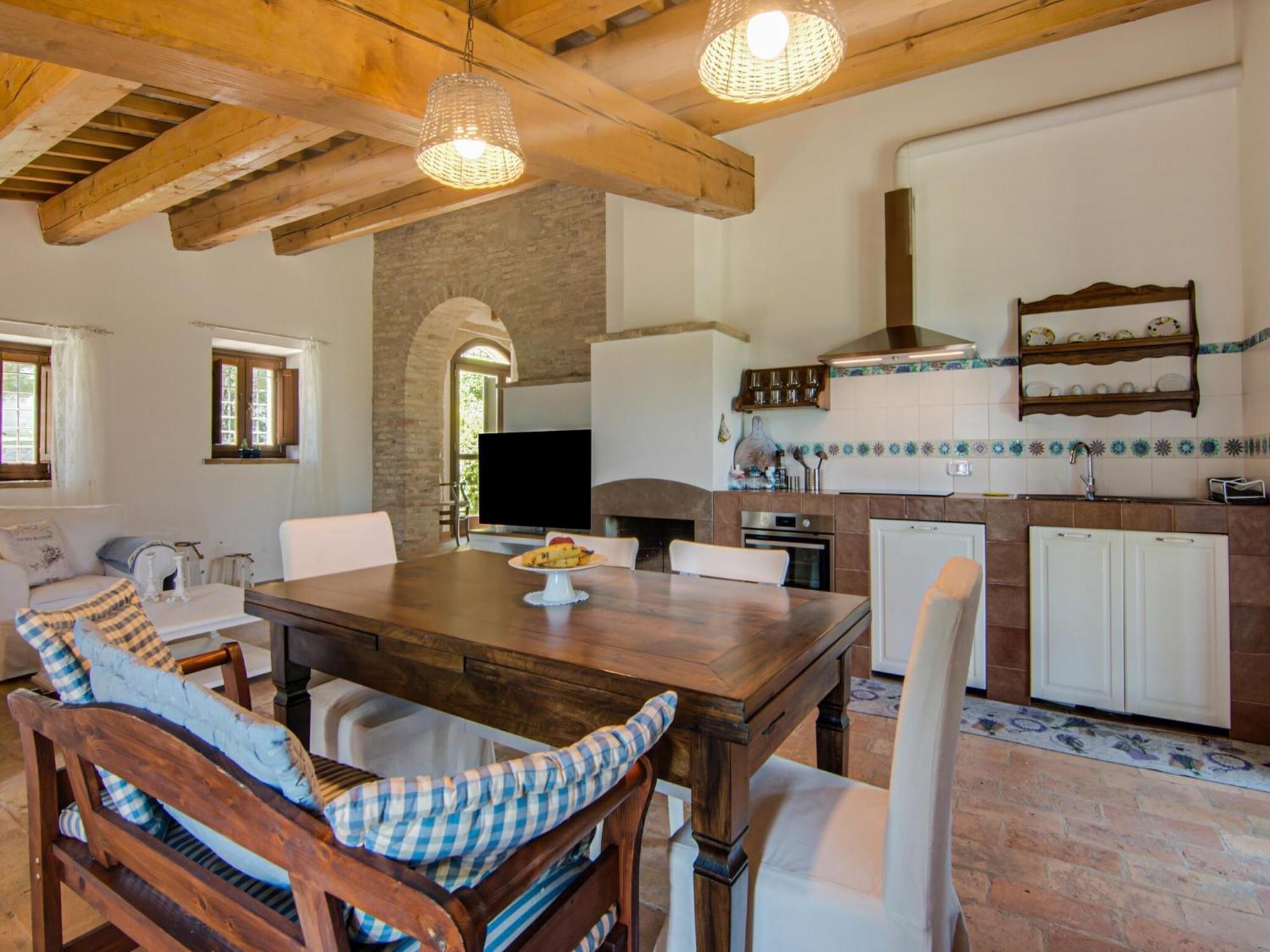Stunning Apartment In Mombaroccio Near Metauro River Экстерьер фото